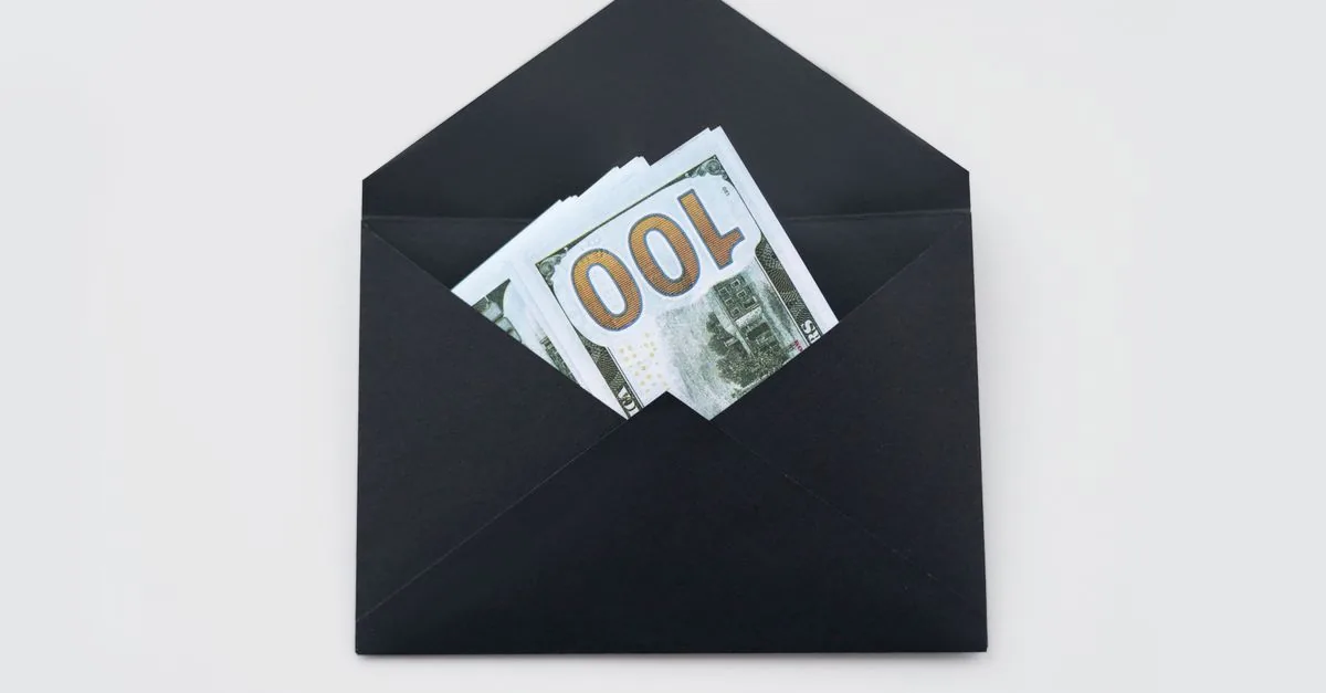 Sobres con dinero separados por categoría, el método de los sobres